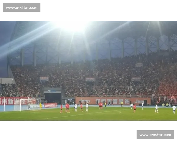 蒙超四强战外援云集,呼和浩特草根足球迎巅峰对决 蒙超四强战外援云集,呼和浩特草根足球迎巅峰对决